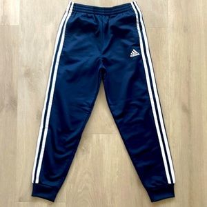 Adidas boys joggers size 7